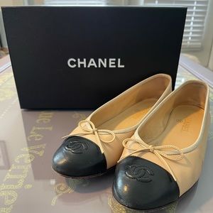 Chanel Two Toned Flats